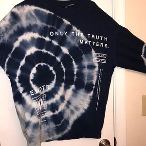 Sweater - fits like a medium